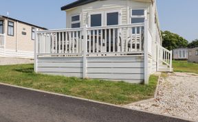 Photo of Finch 25 - Meadow Lakes Holiday Park