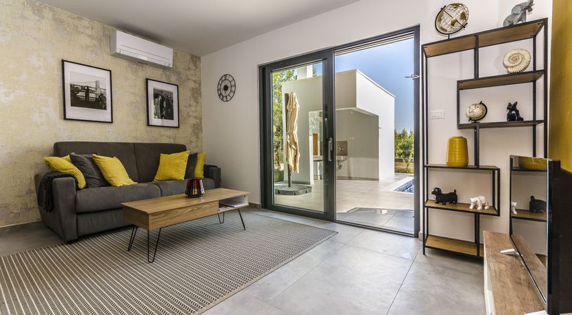 Photo of A Touch of Mustard