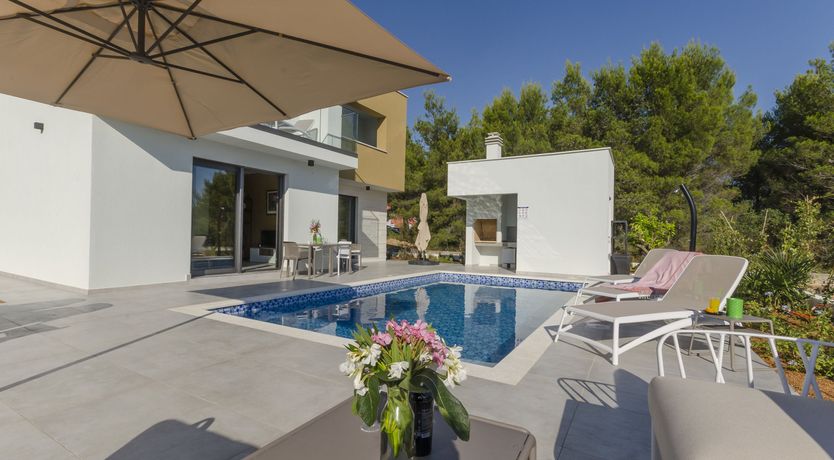 Photo of A Touch of Mustard