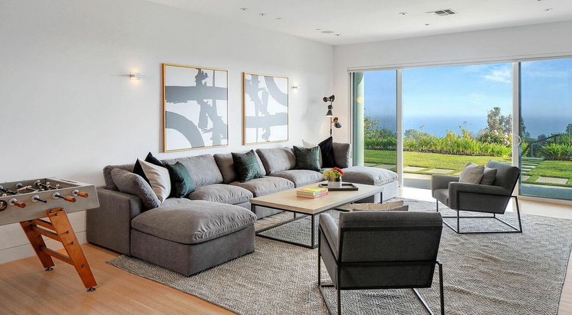 Photo of The Blue Jasmine