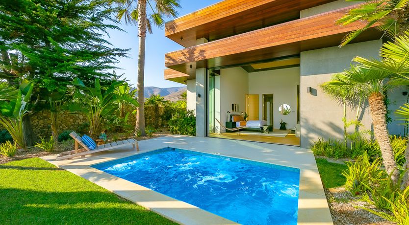 Photo of Malibu Midnight Hour