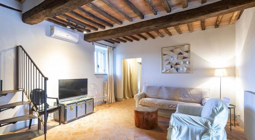 Photo of A Gift of Laurel