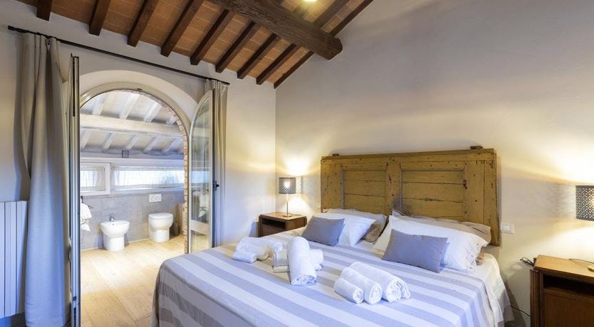 Photo of A Gift of Laurel