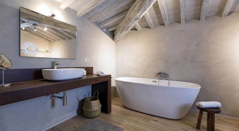 Photo of A Gift of Laurel