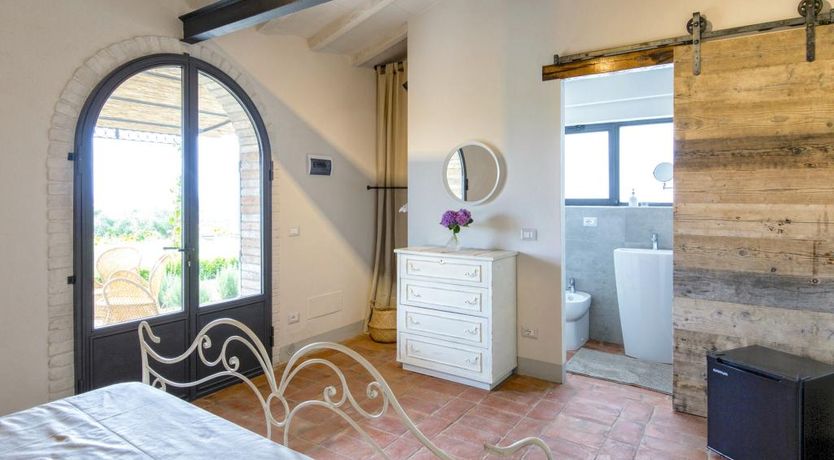 Photo of A Gift of Laurel