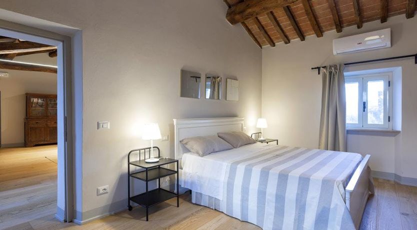 Photo of A Gift of Laurel