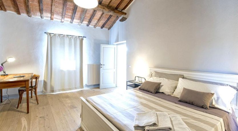 Photo of A Gift of Laurel