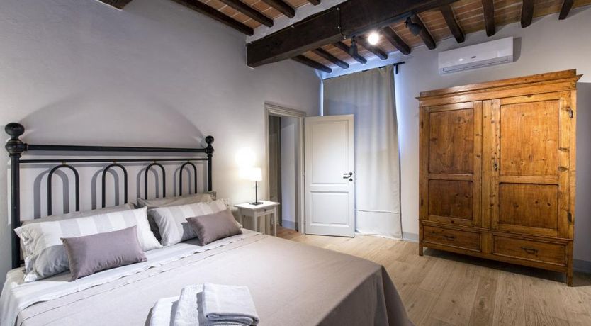 Photo of A Gift of Laurel