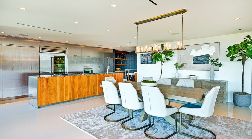 Photo of Cloud Dancer