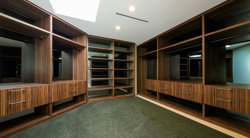 Photo of Cloud Dancer