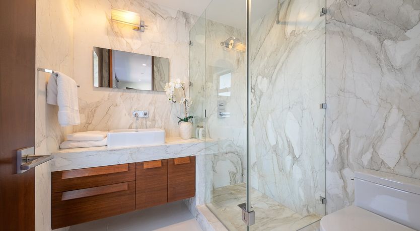 Photo of Cloud Dancer