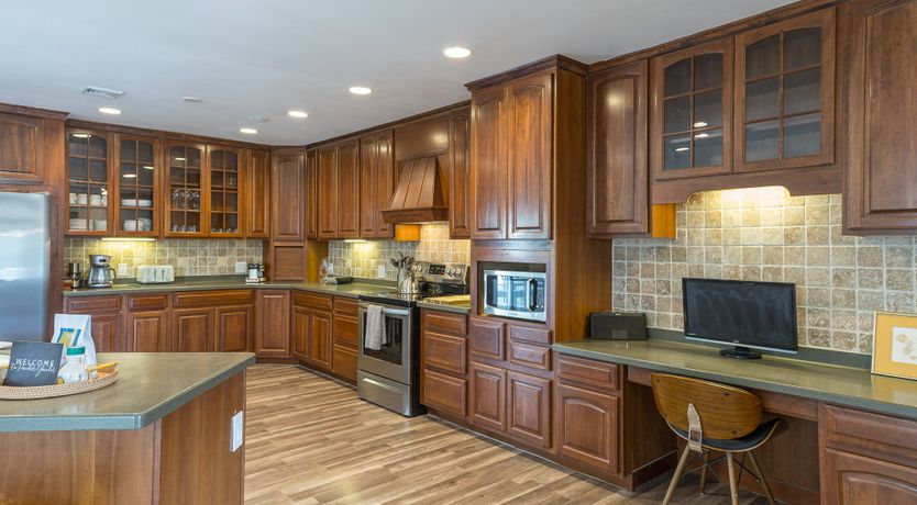 Photo of Ponder & Wander