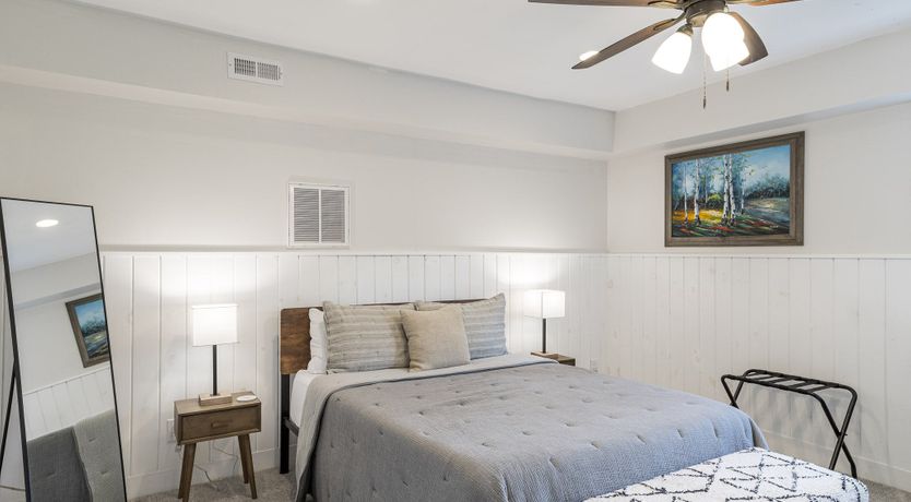 Photo of Ponder & Wander