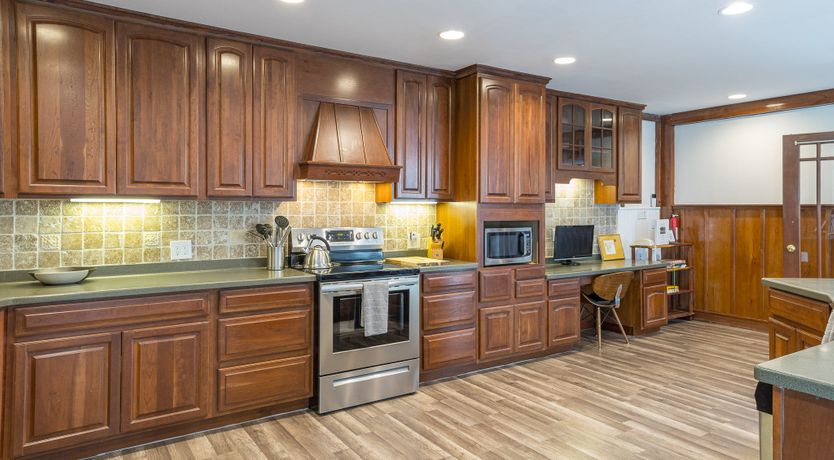 Photo of Ponder & Wander