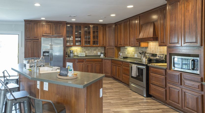 Photo of Ponder & Wander