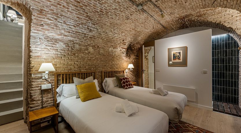 Photo of Artistic Heights