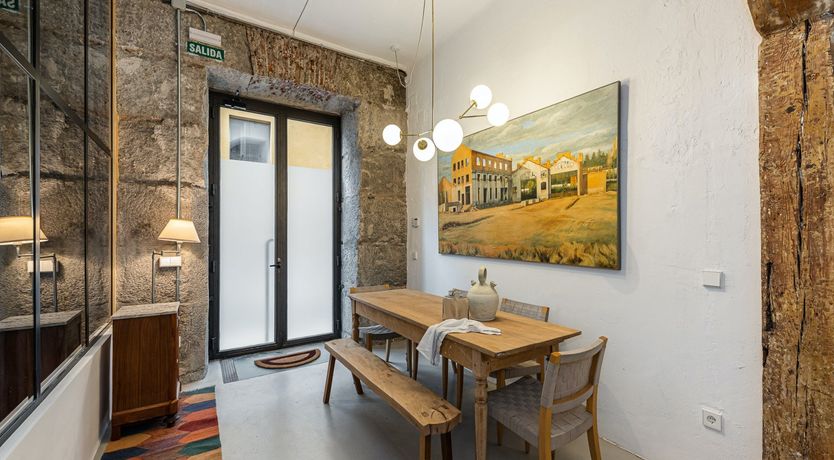 Photo of Artistic Heights