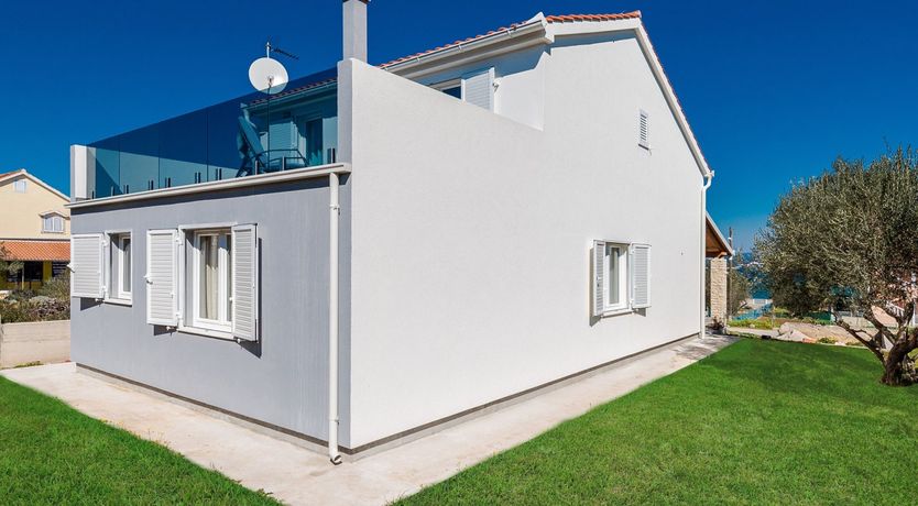 Photo of The Green By The Sea