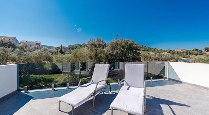 Photo of The Green By The Sea