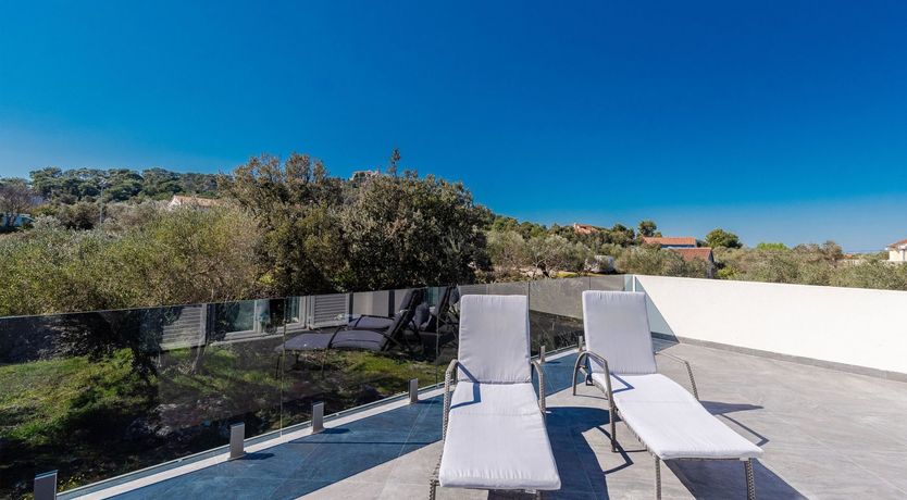 Photo of The Green By The Sea