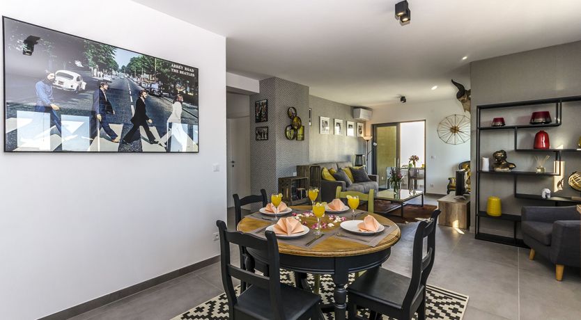 Photo of I Want to Hold Your Hand