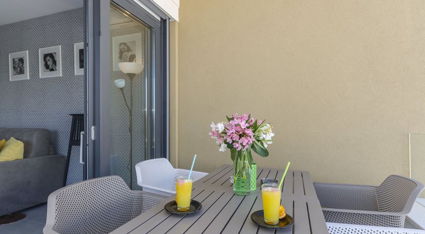 Photo of I Want to Hold Your Hand