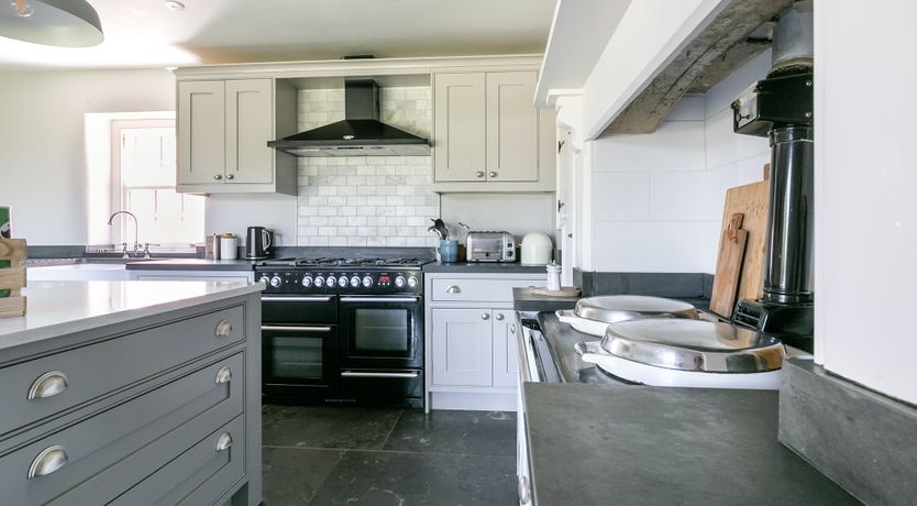 Photo of Champagne & Ice