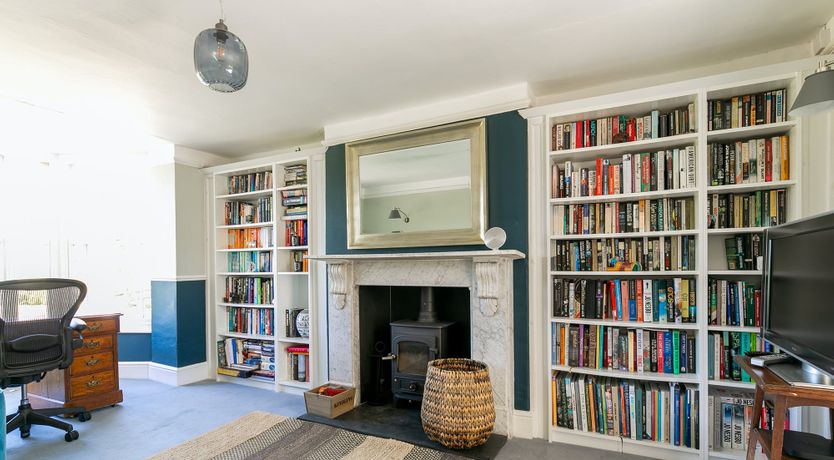 Photo of Champagne & Ice