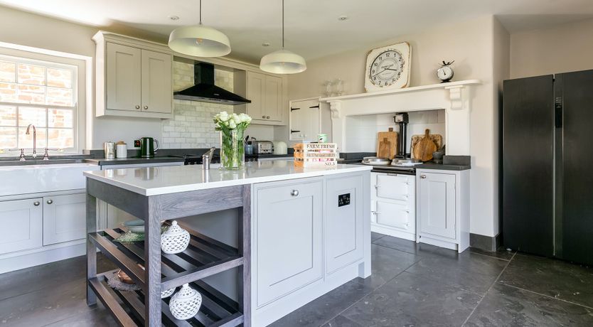 Photo of Champagne & Ice