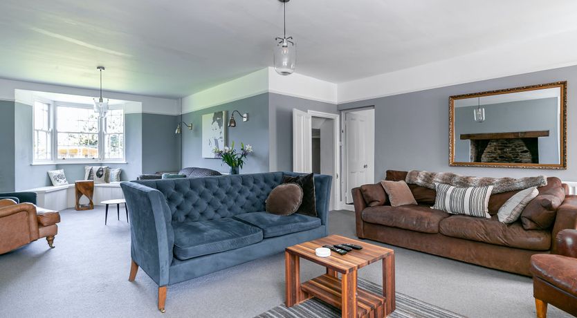 Photo of Champagne & Ice