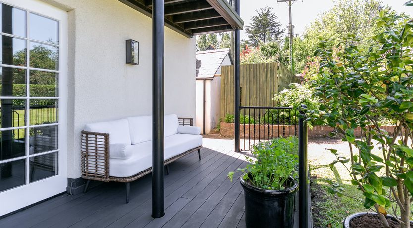 Photo of Champagne & Ice