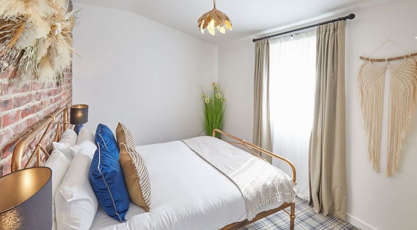 Photo of Fox & Wreath