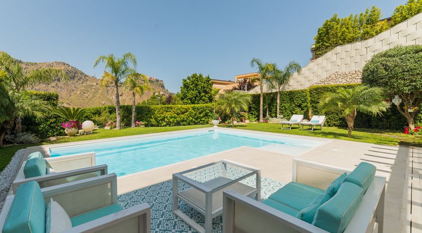 Photo of Villagonia Blue