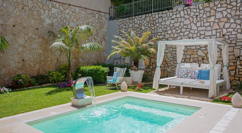 Photo of Villagonia Blue