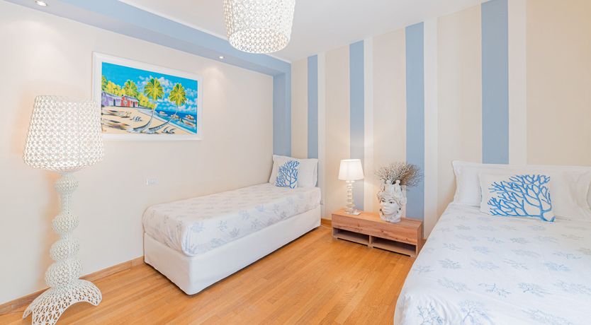 Photo of Villagonia Blue