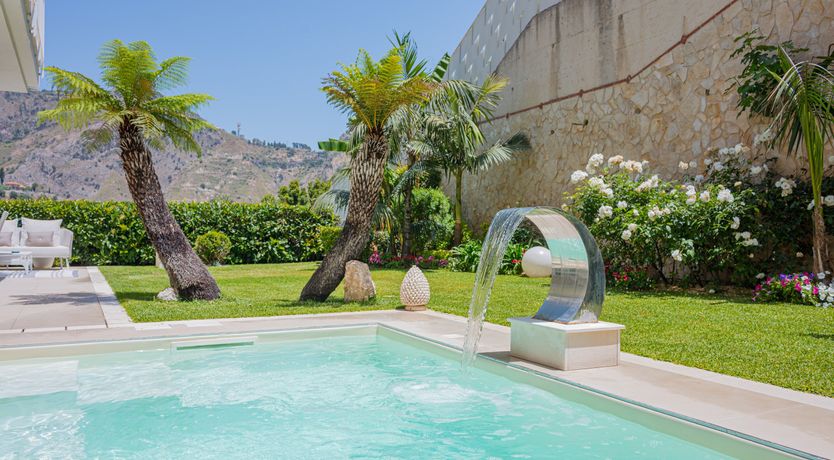 Photo of Villagonia Blue