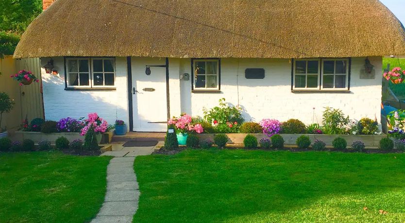 Photo of Neptune & Rose