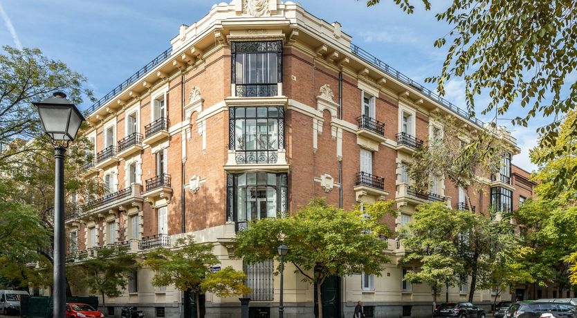 Photo of Almagro Dandy