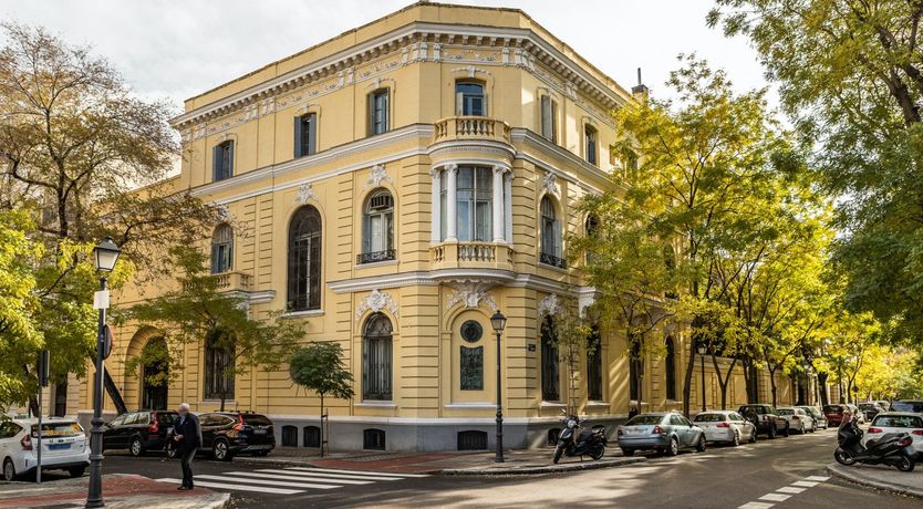 Photo of Almagro Dandy