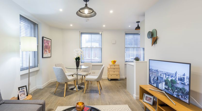 Photo of Fitzrovia Flâneur