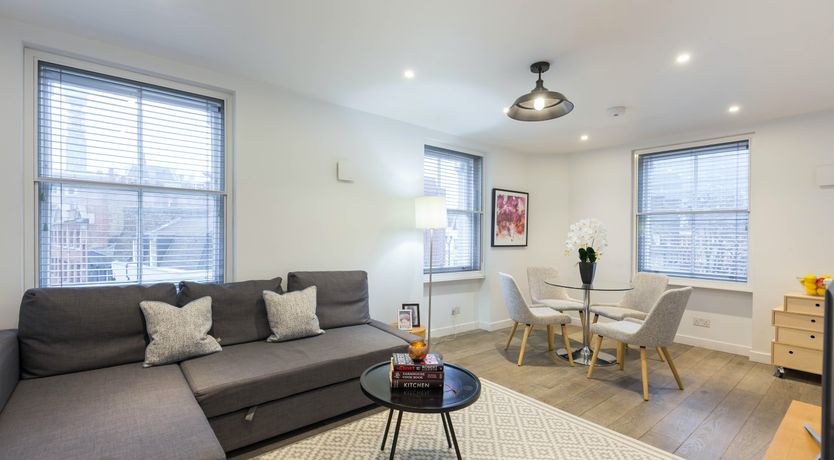 Photo of Fitzrovia Flâneur