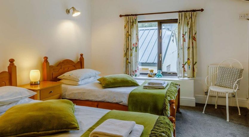 Photo of 2 Bed in Bittadon