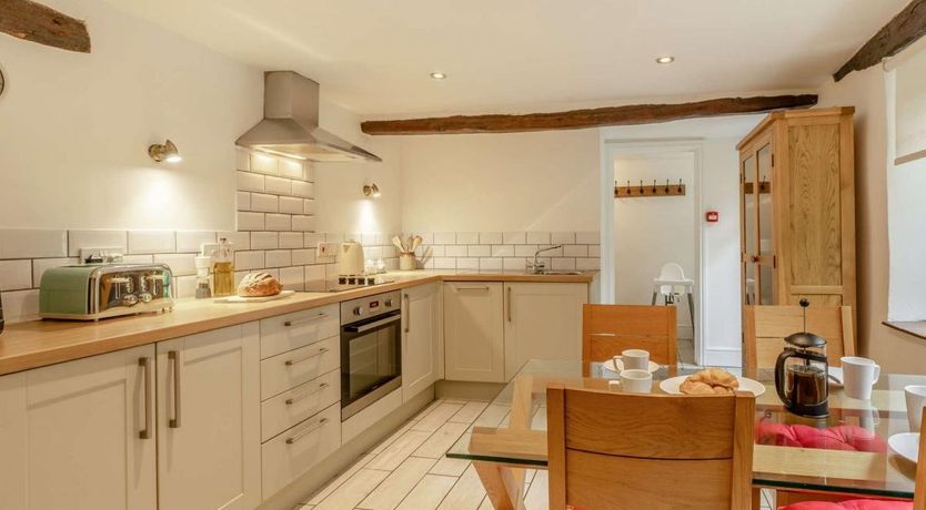 Photo of 2 Bed in Bittadon