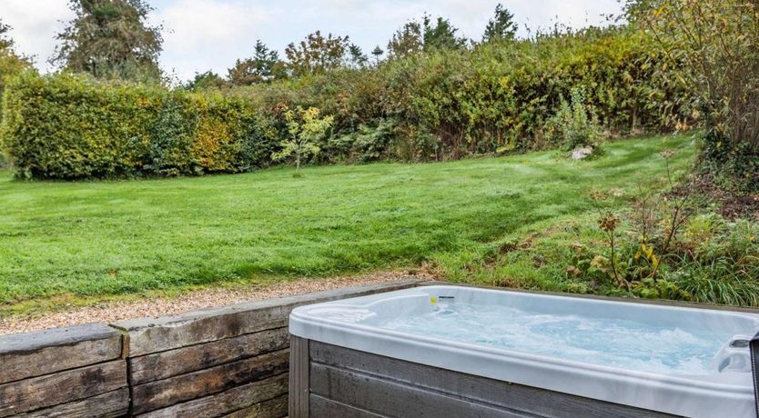 Photo of 2 Bed in Bittadon