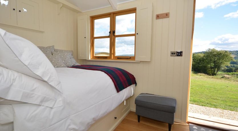 Photo of 1 Bed in Usk-