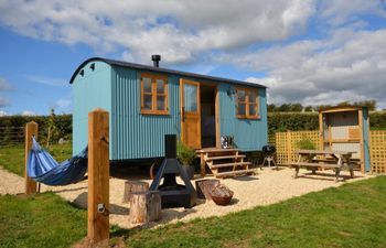 Log Cabin in South Wales Holiday Cottage