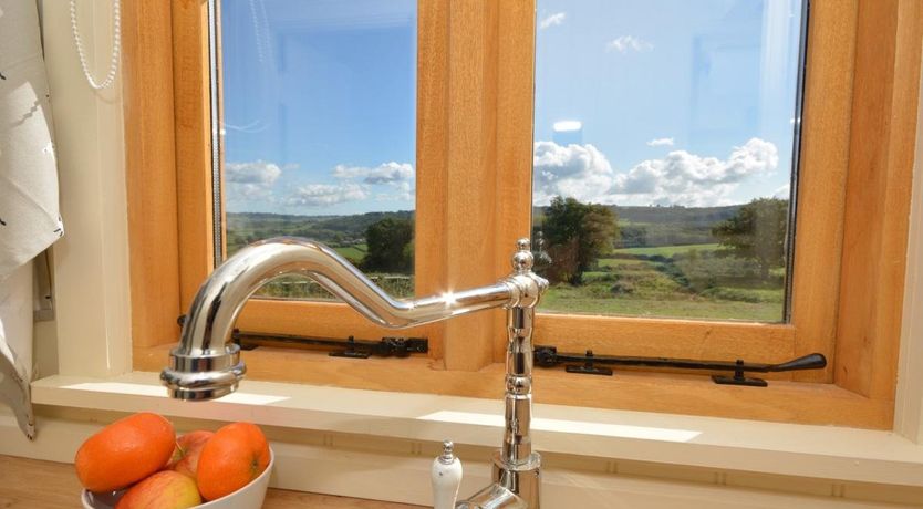 Photo of 1 Bed in Llangwm