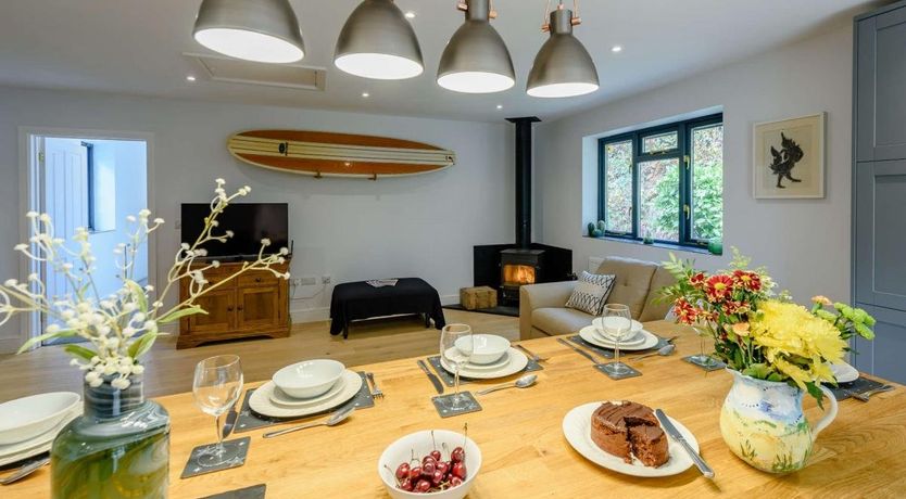 Photo of 3 Bed in Bittadon