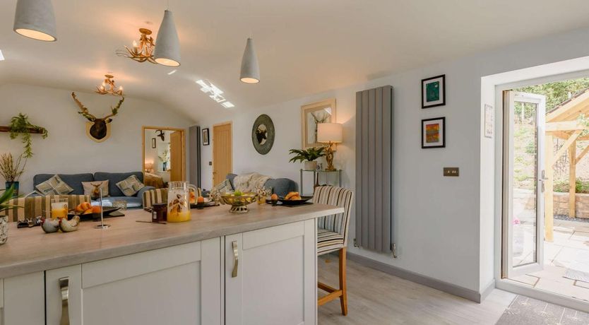 Photo of 2 Bed in Holywell