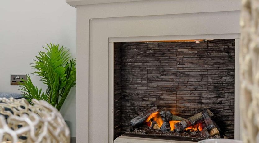 Photo of 2 Bed in Lixwm